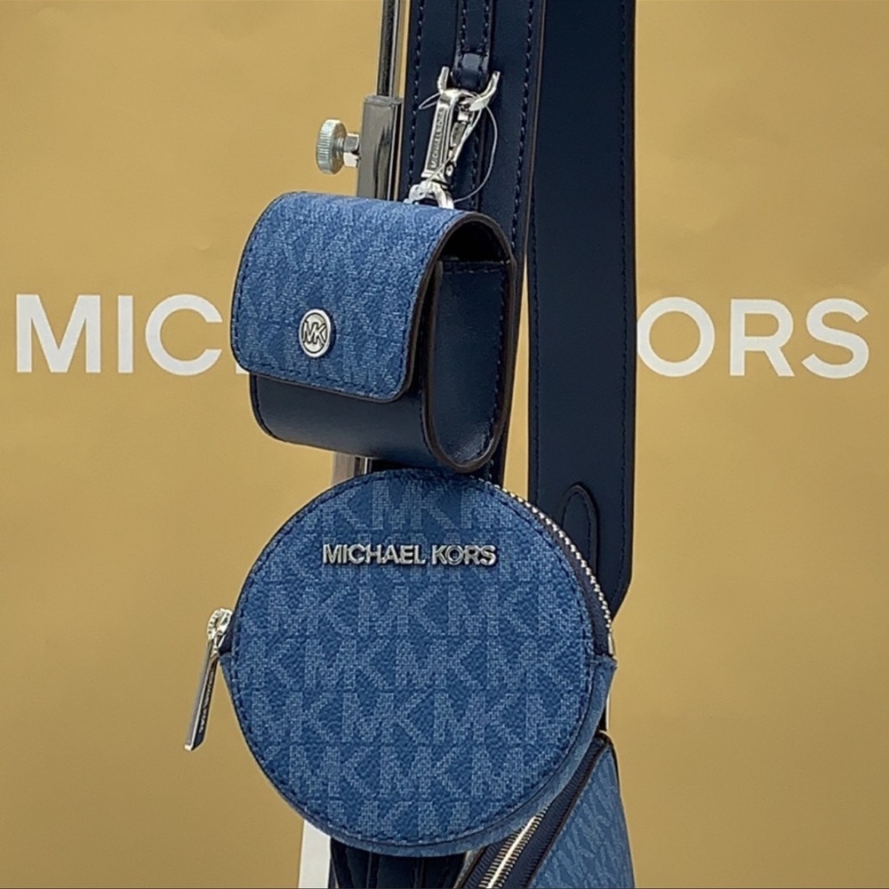 Michael Kors Jet Set Travel Crossbody w Tech Attch - Picture 7 of 16